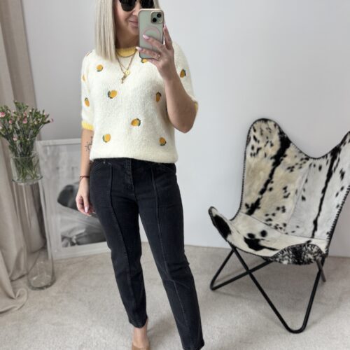 JEANSY CZARNE  Z PRZESZYCIEM